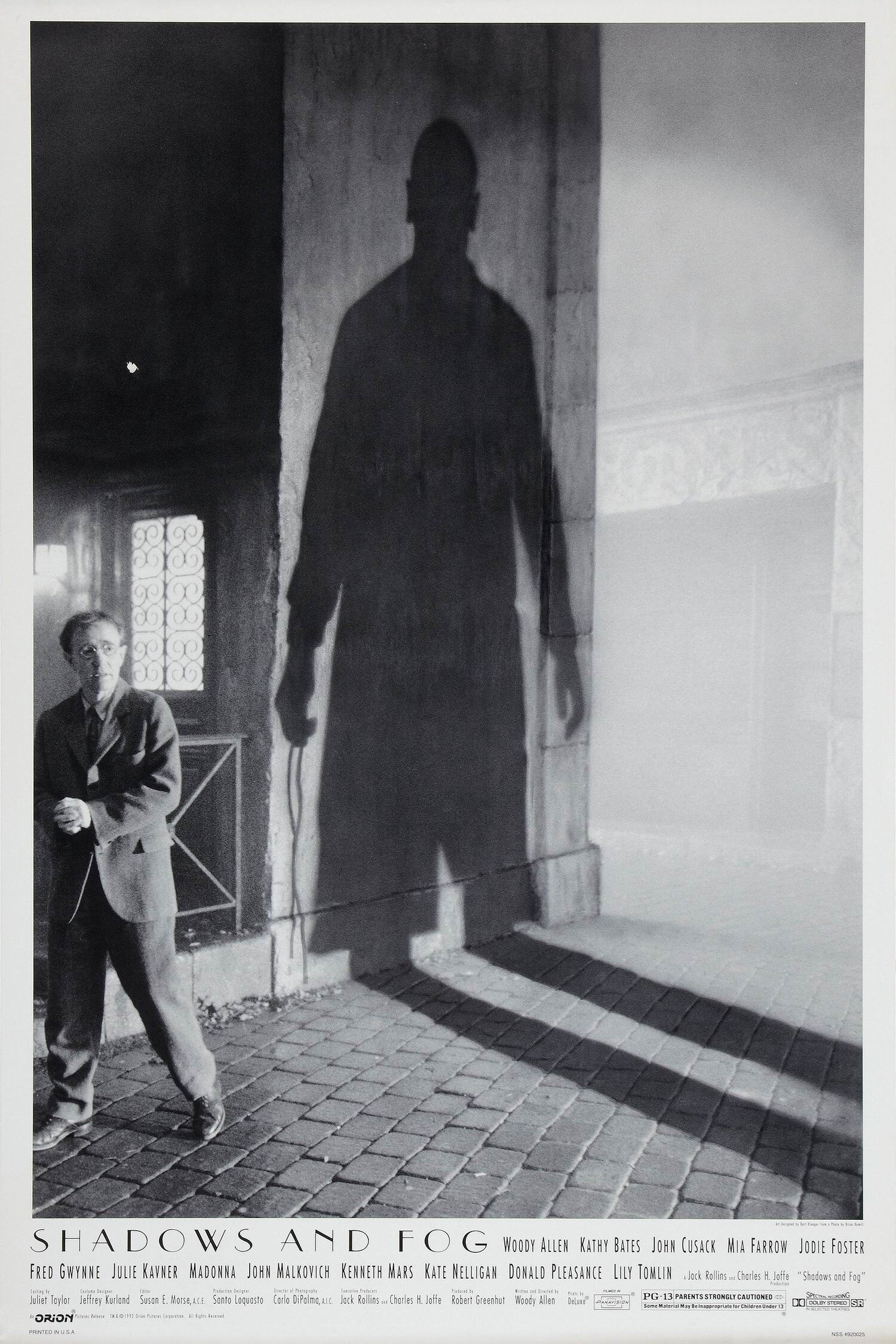 Shadows and Fog (1991)